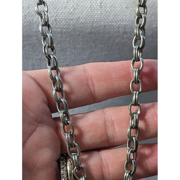 Butterfly Silvertone Pewter Color 3" Unique Pendant. Snake, fox, tiger. Cord. - Picture 5 of 7